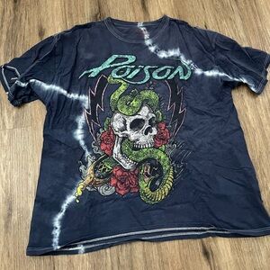 Poison graphic tee